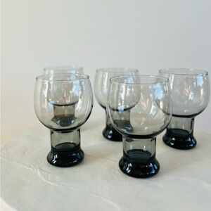 MID-CENTURY MODERN MCM VINTAGE RETRO 60’S STYLE SMOKED GLASSWARE SET‎ OF 5 EUC